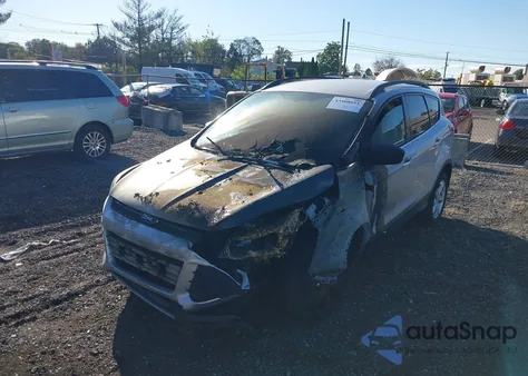 2014 Ford Escape Se z USA, uszkodzony, nr VIN 1FMCU0GX2EUB36582